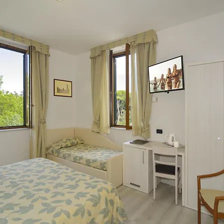 Szálloda Vittoria 3*
