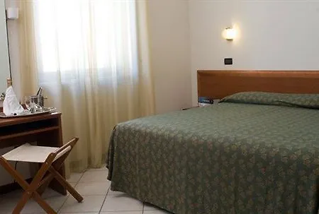 Vittoria Szálloda 3*